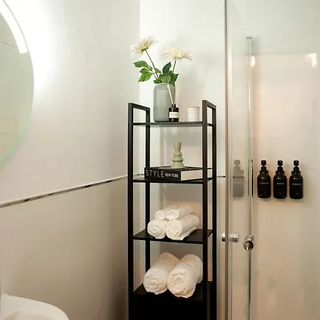Arden - Central, Hbf & Messe Apartman *